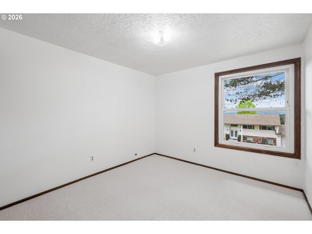 10756 Se 93RD Ct, Happy Valley, OR 97086