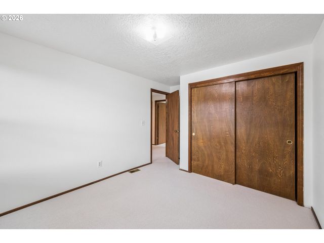 10756 Se 93RD Ct, Happy Valley, OR 97086