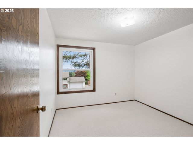 10756 Se 93RD Ct, Happy Valley, OR 97086