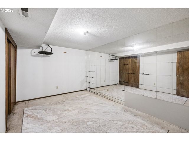 10756 Se 93RD Ct, Happy Valley, OR 97086