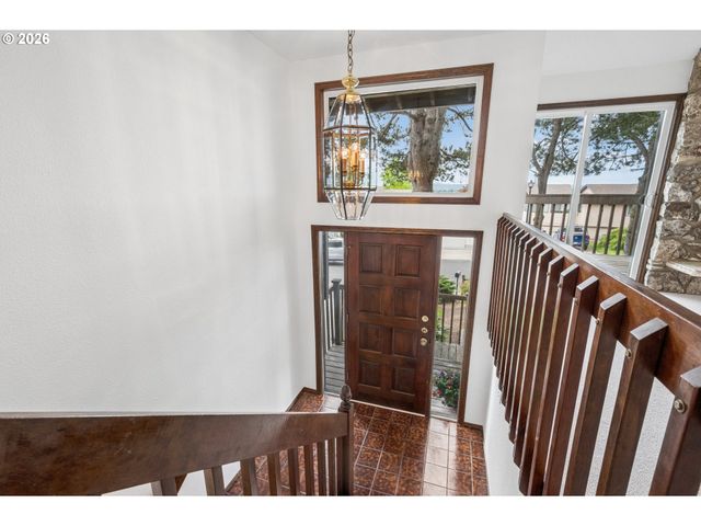 10756 Se 93RD Ct, Happy Valley, OR 97086