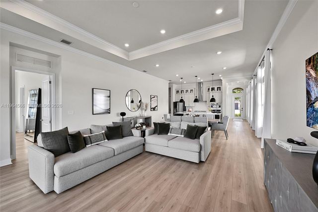 8028 Liberty Way, Parkland, FL 33067