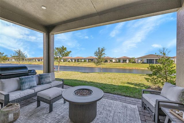 8028 Liberty Way, Parkland, FL 33067