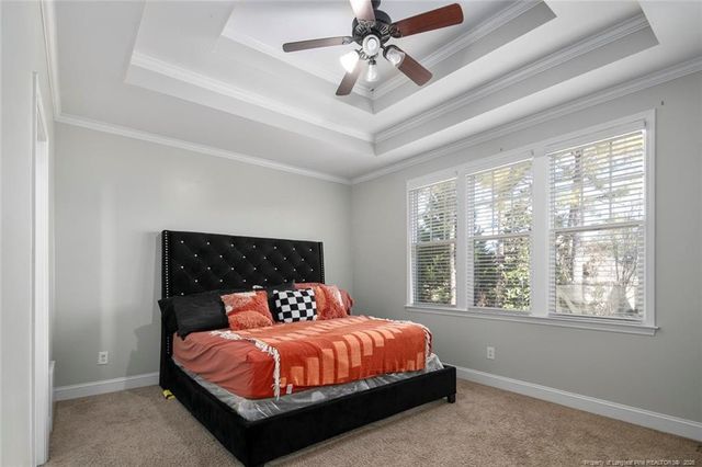 98 Cottswold Lane, Spring Lake, NC 28390