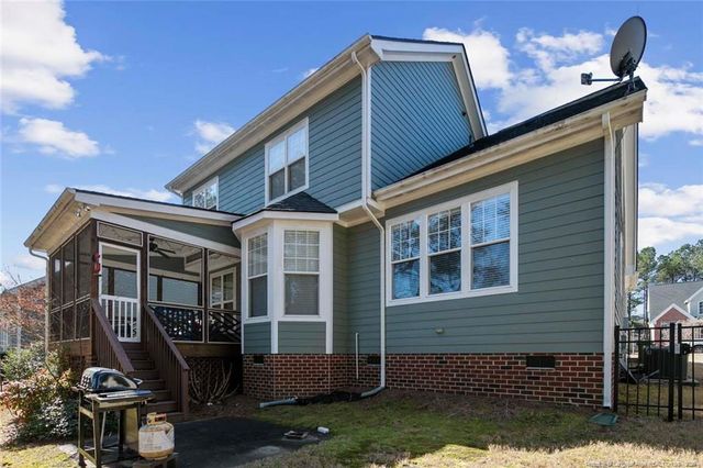 98 Cottswold Lane, Spring Lake, NC 28390