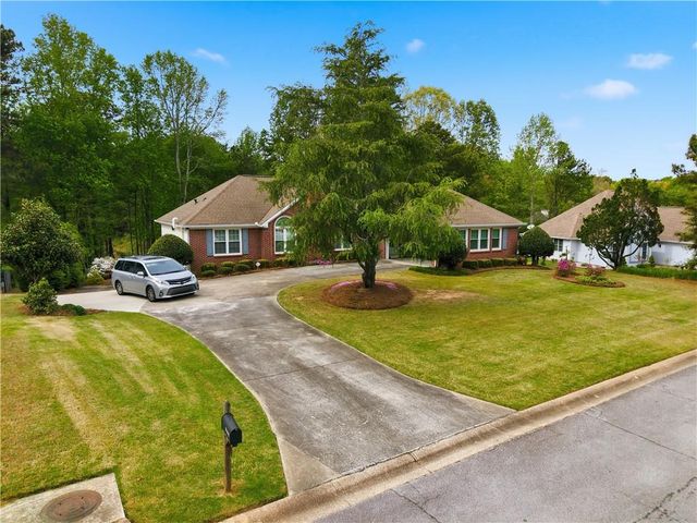 3120 Lakecrest Drive, Dacula, GA 30019