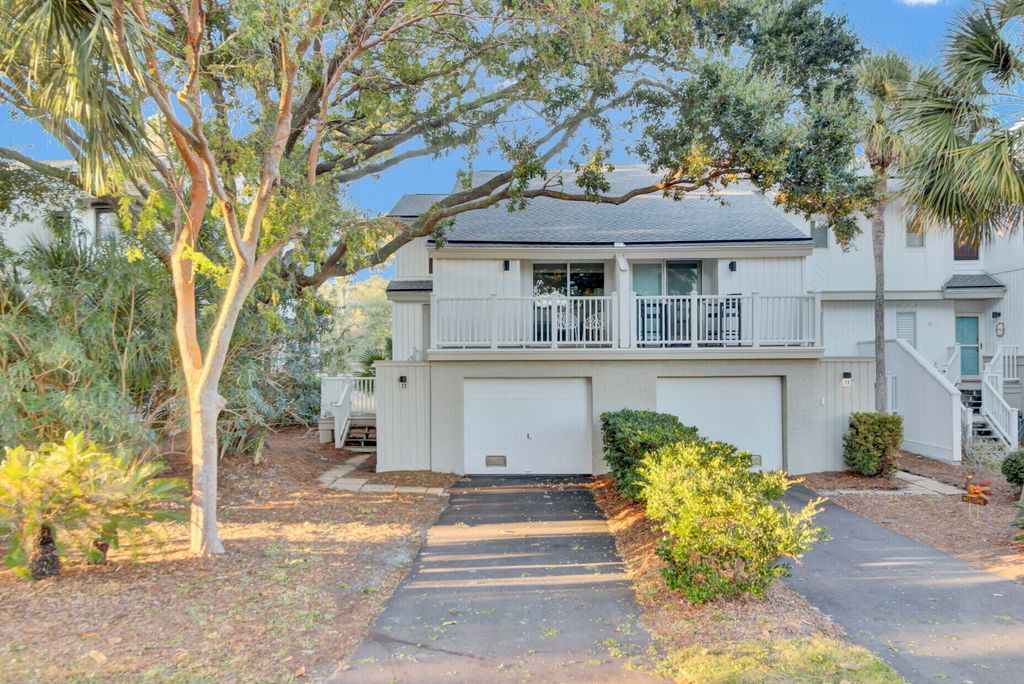 32 Back Court, Isle Of Palms, SC 29451