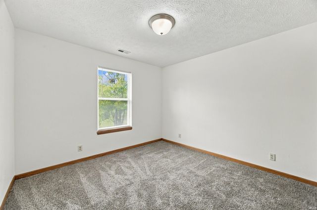 2422 Temple W Court, West Lafayette, IN 47906