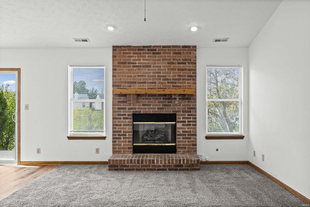 2422 Temple W Court, West Lafayette, IN 47906