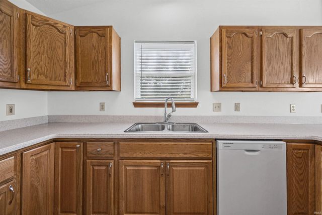 2422 Temple W Court, West Lafayette, IN 47906