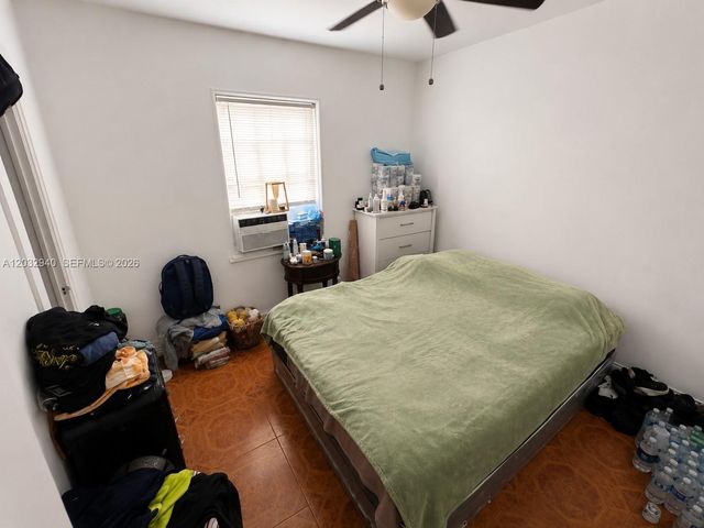 1376 NW 45th St, Miami, FL 33142