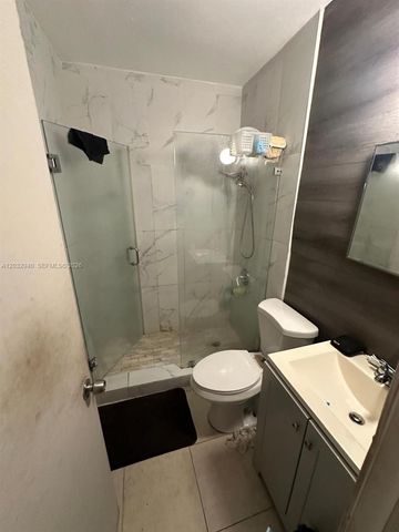 1376 NW 45th St, Miami, FL 33142