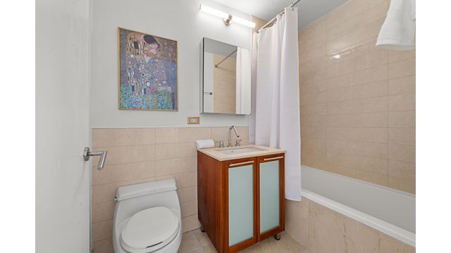 3585 GREYSTONE Avenue # 3E, New York City, NY 10463