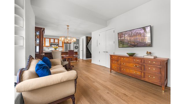 3585 GREYSTONE Avenue # 3E, New York City, NY 10463