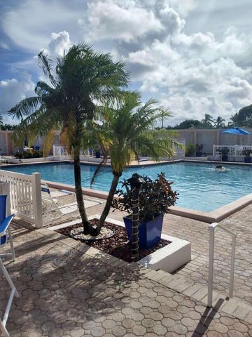2180 NE 67th Street 721, Fort Lauderdale, FL 33308