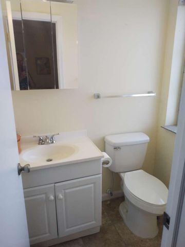2180 NE 67th Street 721, Fort Lauderdale, FL 33308