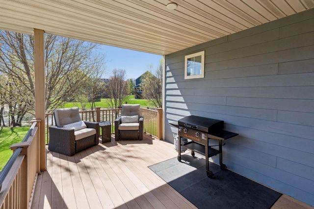 17118 Hollyhock Court, Lakeville, MN 55044