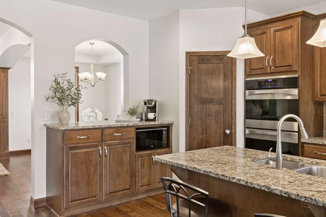 17118 Hollyhock Court, Lakeville, MN 55044