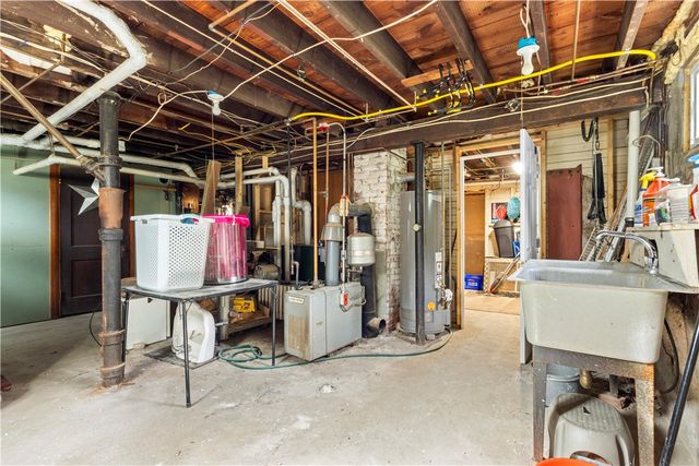 314 Columbus Avenue, Pawtucket, RI 02861