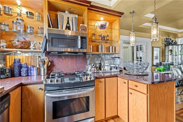 314 Columbus Avenue, Pawtucket, RI 02861