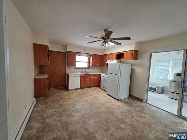 124 Main Street back, Lodi, NJ 07644