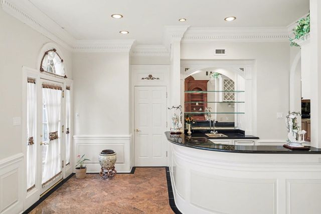 2907 Cedar Woods Place, Houston, TX 77068