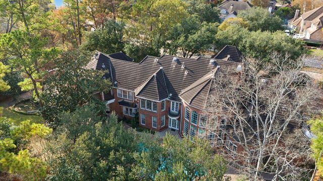 2907 Cedar Woods Place, Houston, TX 77068