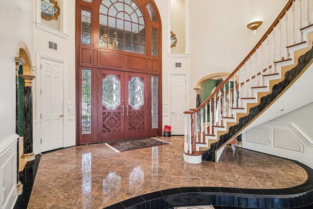 2907 Cedar Woods Place, Houston, TX 77068