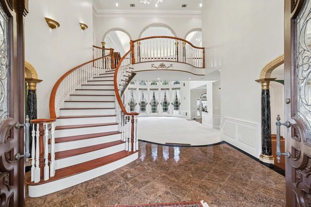 2907 Cedar Woods Place, Houston, TX 77068