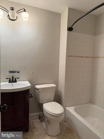 1214 U ST SE, Washington, DC 20020