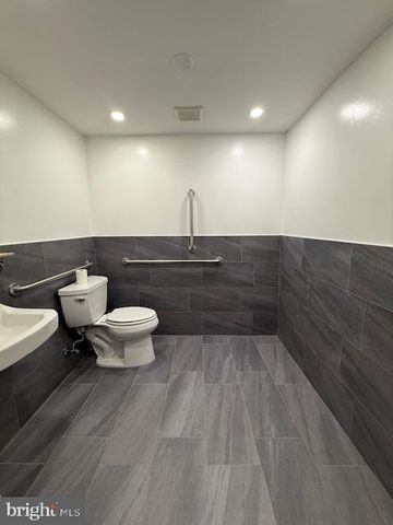 1214 U ST SE, Washington, DC 20020