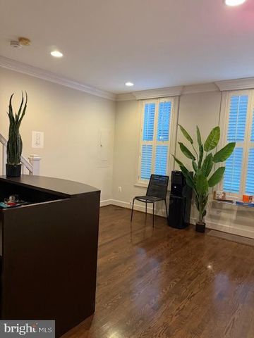 1214 U ST SE, Washington, DC 20020