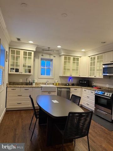 1214 U ST SE, Washington, DC 20020