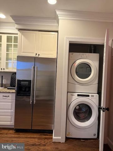 1214 U ST SE, Washington, DC 20020