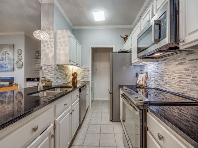 2164 Tanglewood Boulevard A105, Pottsboro, TX 75076