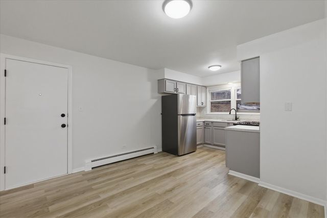 8917 S Cottage Grove Avenue 2E, Chicago, IL 60619
