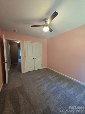 9116 Bradstreet Commons Way, Charlotte, NC 28215
