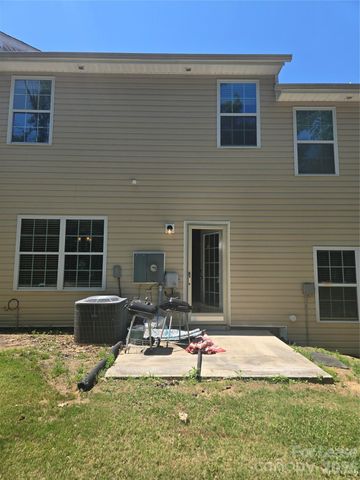 9116 Bradstreet Commons Way, Charlotte, NC 28215