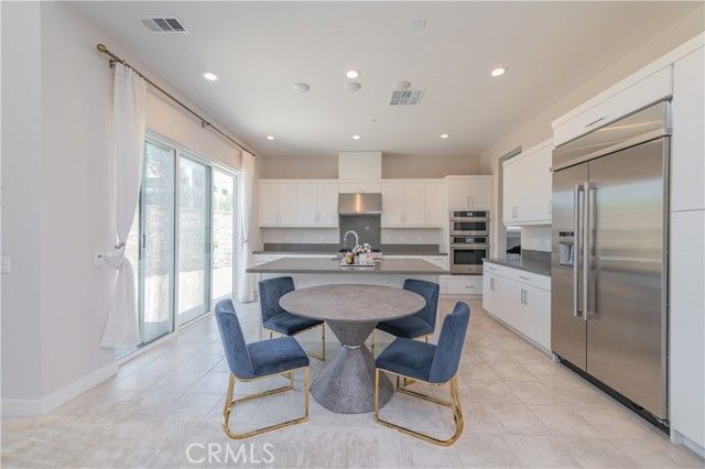 111 Fremont, Lake Forest (el Toro), CA 92630