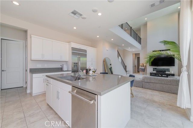 111 Fremont, Lake Forest (el Toro), CA 92630