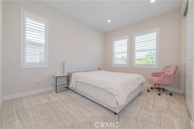 111 Fremont, Lake Forest (el Toro), CA 92630