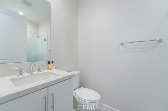 111 Fremont, Lake Forest (el Toro), CA 92630