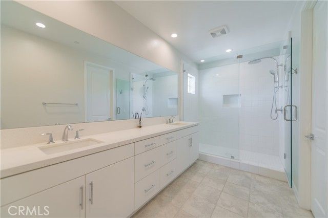 111 Fremont, Lake Forest (el Toro), CA 92630