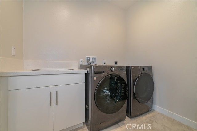 111 Fremont, Lake Forest (el Toro), CA 92630