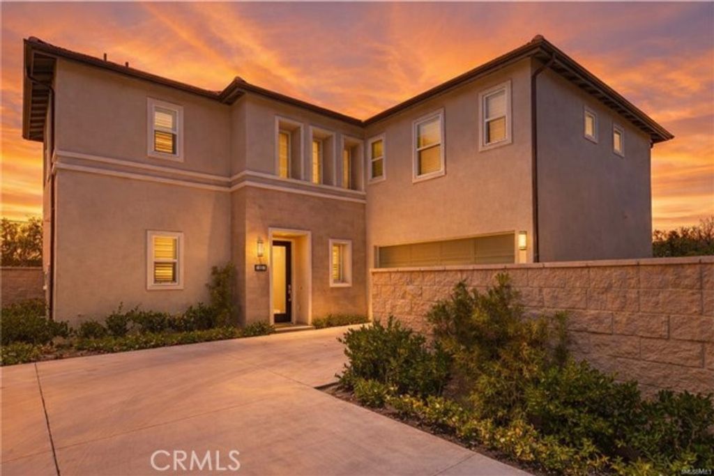 111 Fremont, Lake Forest (el Toro), CA 92630