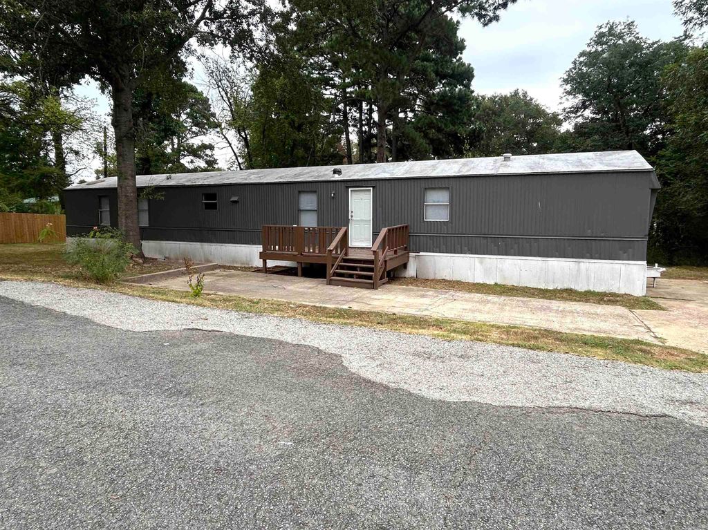 1 Jessilea Road, Conway, AR 72034