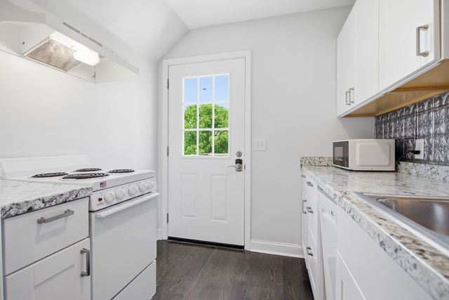 1167 John Sharp Rd, Columbia, TN 38401
