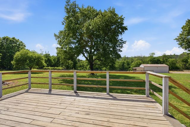 1167 John Sharp Rd, Columbia, TN 38401