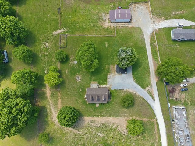 1167 John Sharp Rd, Columbia, TN 38401