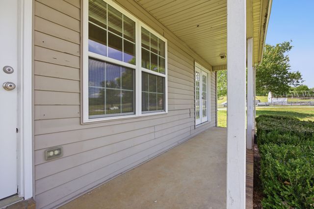 1167 John Sharp Rd, Columbia, TN 38401